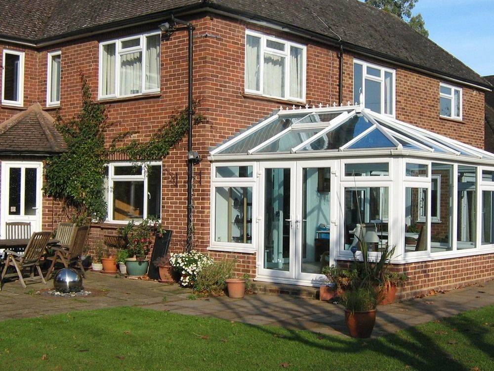 Savannah Bed And Breakfast Virginia Water Buitenkant foto