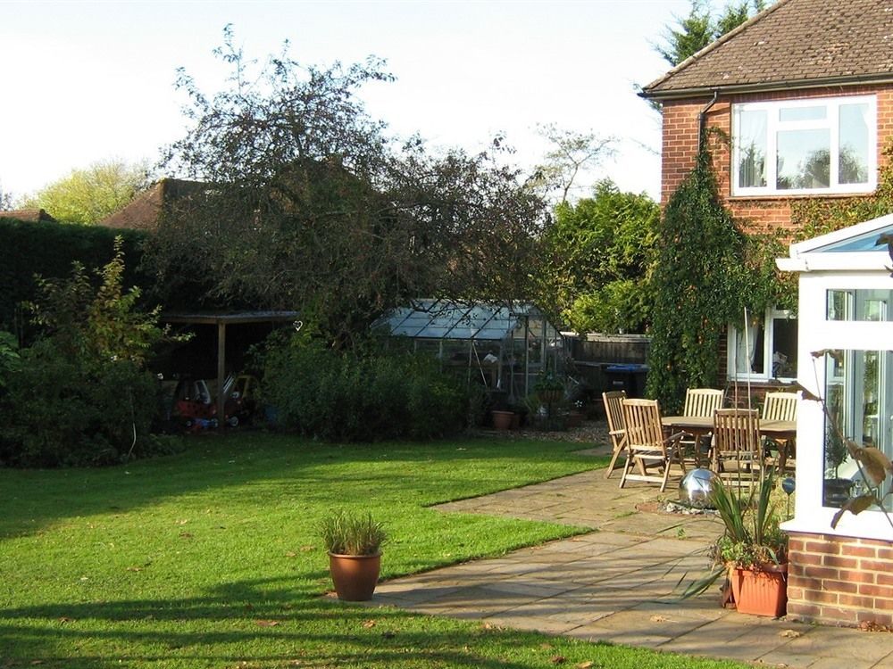 Savannah Bed And Breakfast Virginia Water Buitenkant foto