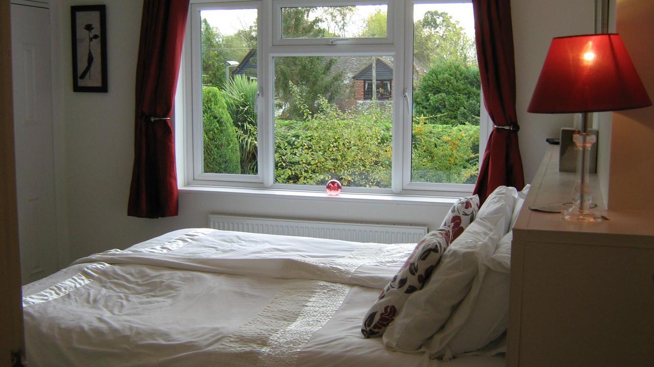 Savannah Bed And Breakfast Virginia Water Buitenkant foto