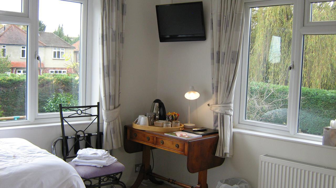 Savannah Bed And Breakfast Virginia Water Buitenkant foto